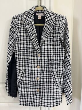Flying Tomato Black & White Plaid Button-Front Cape jacket